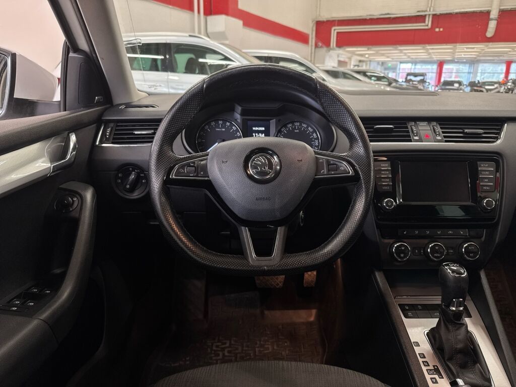 Skoda Octavia 2016 Valkoinen
