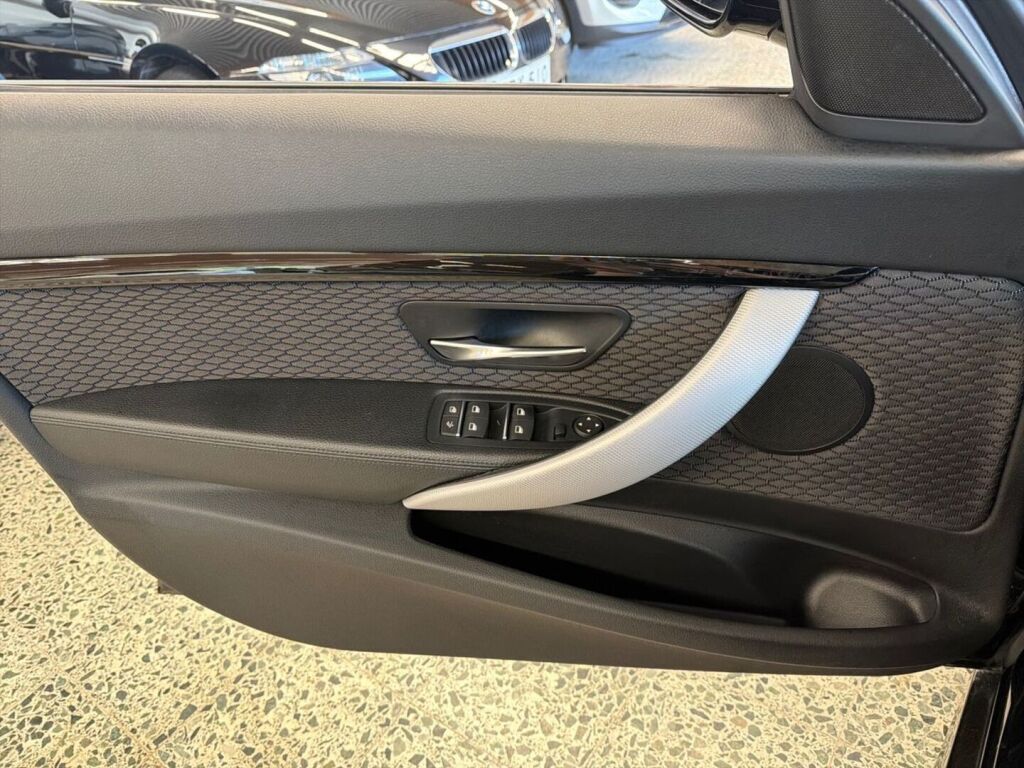 BMW 320 Gran Turismo 2017 Musta
