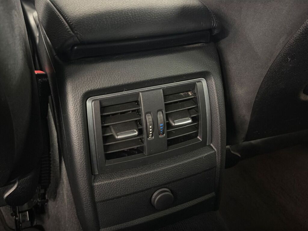 BMW 320 Gran Turismo 2017 Musta