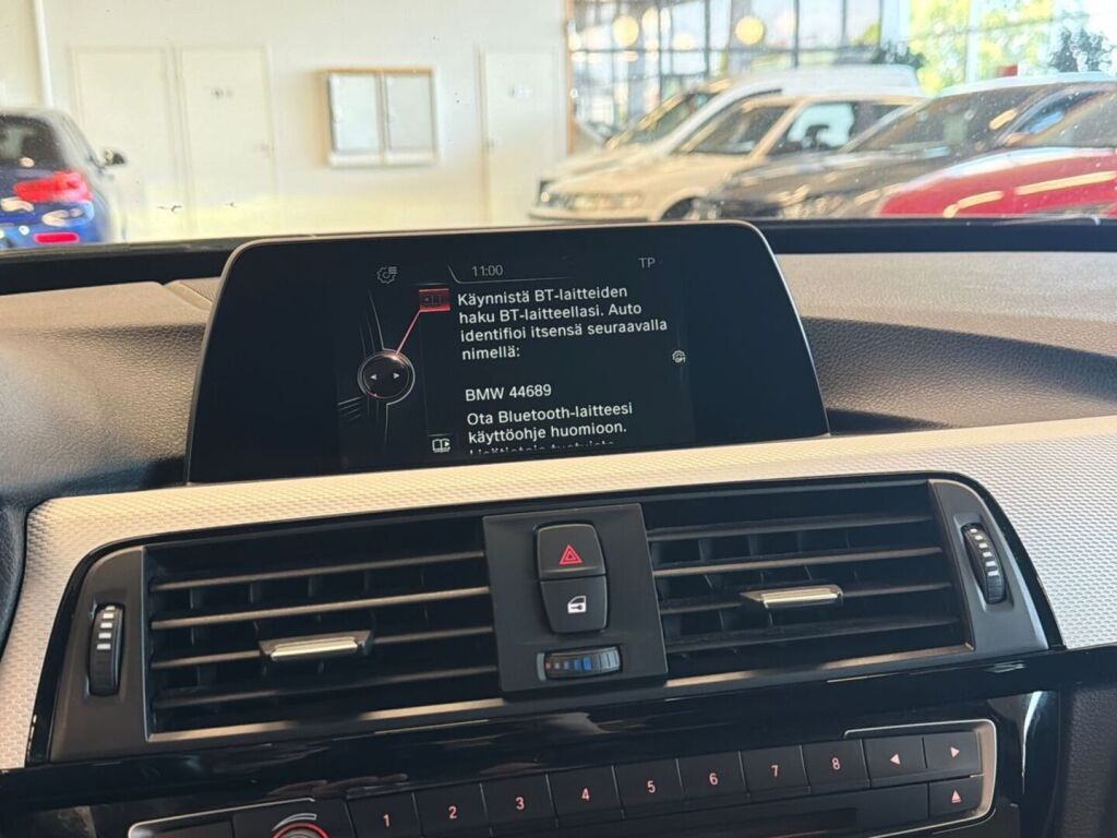BMW 320 Gran Turismo 2017 Musta