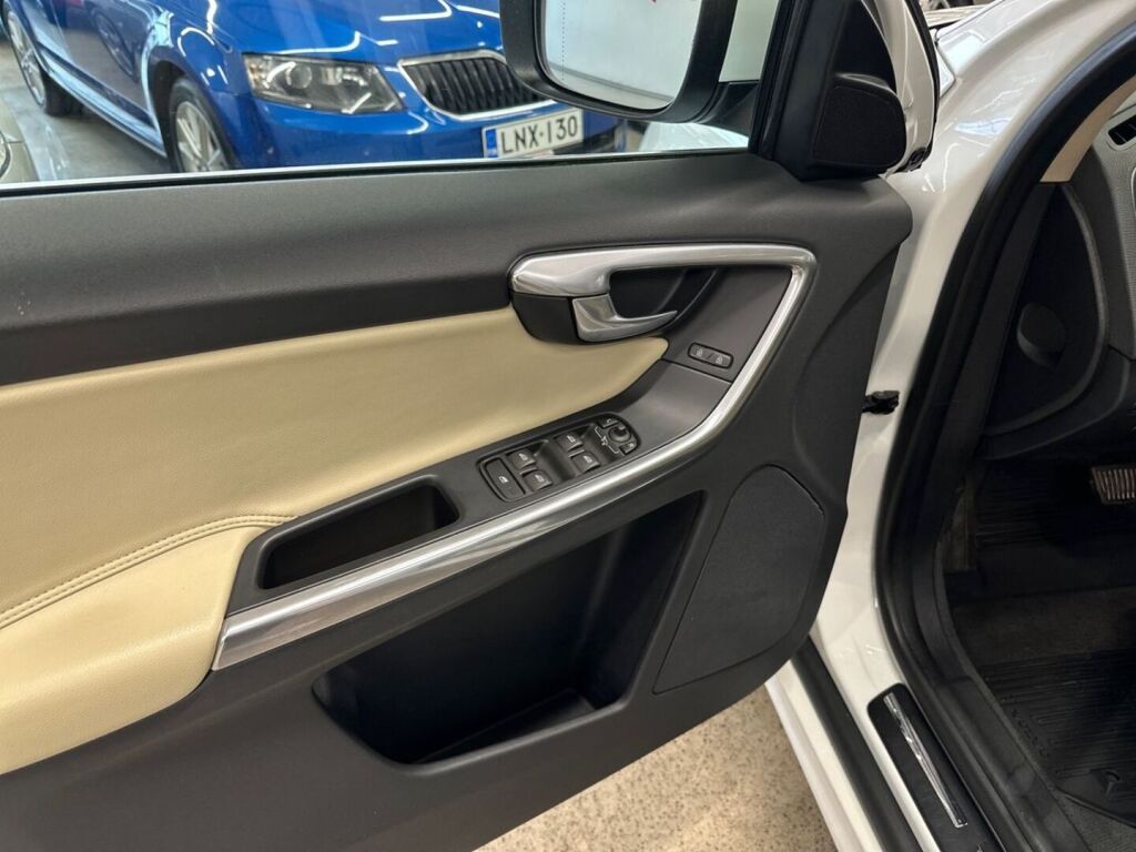 Volvo XC60 2016 Valkoinen