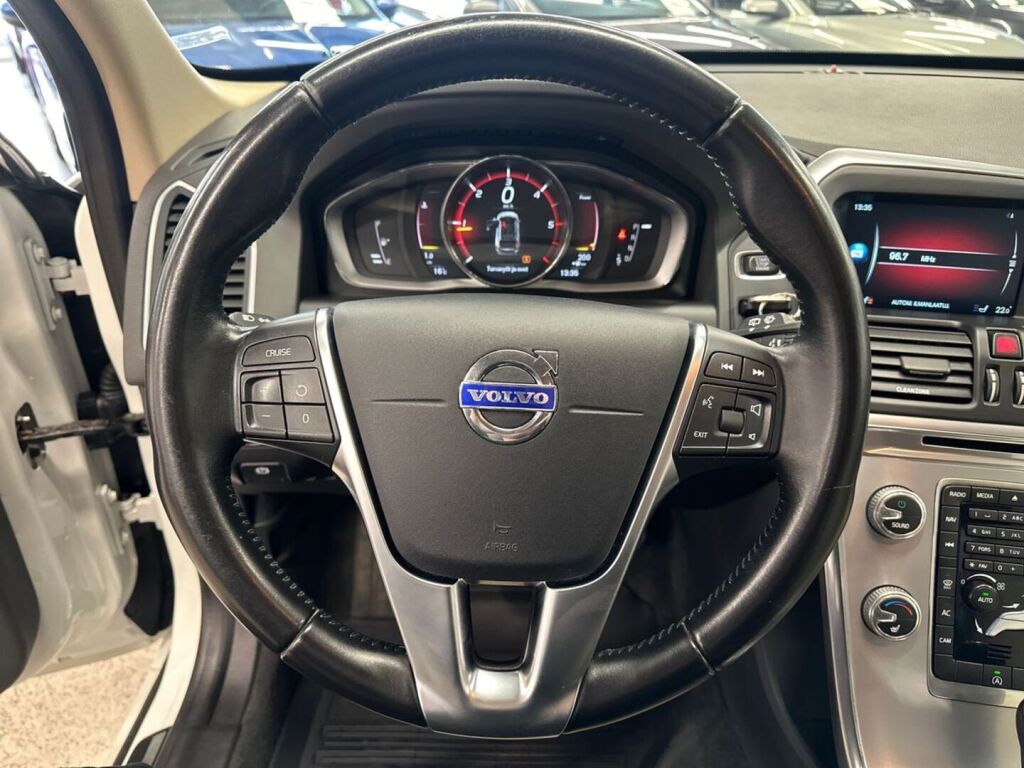 Volvo XC60 2016 Valkoinen
