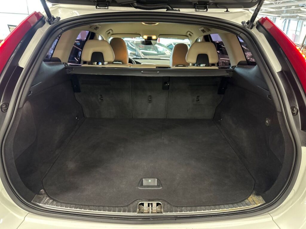 Volvo XC60 2016 Valkoinen