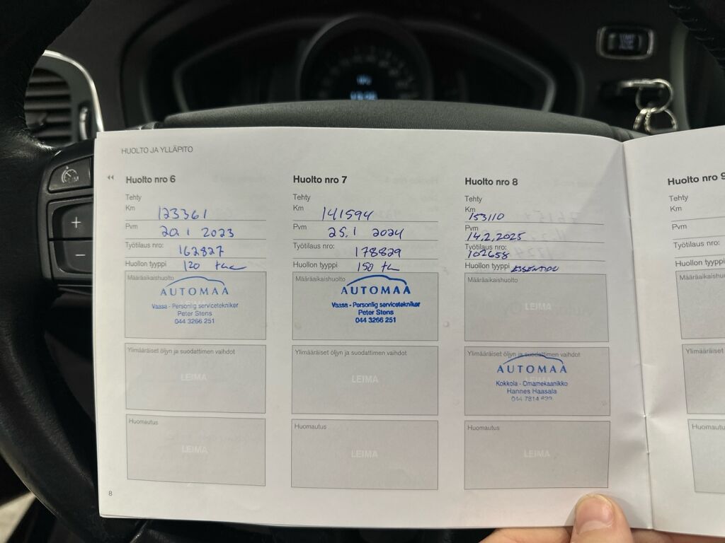 Volvo V40 2016 Musta