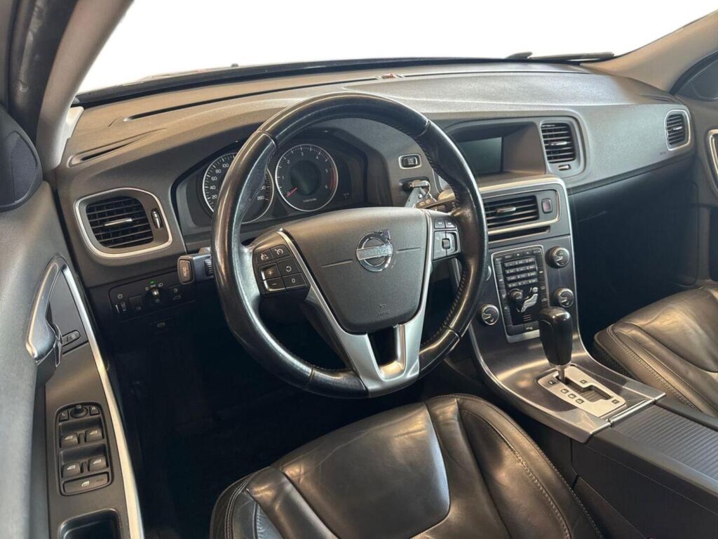 Volvo V60 2012 Sininen