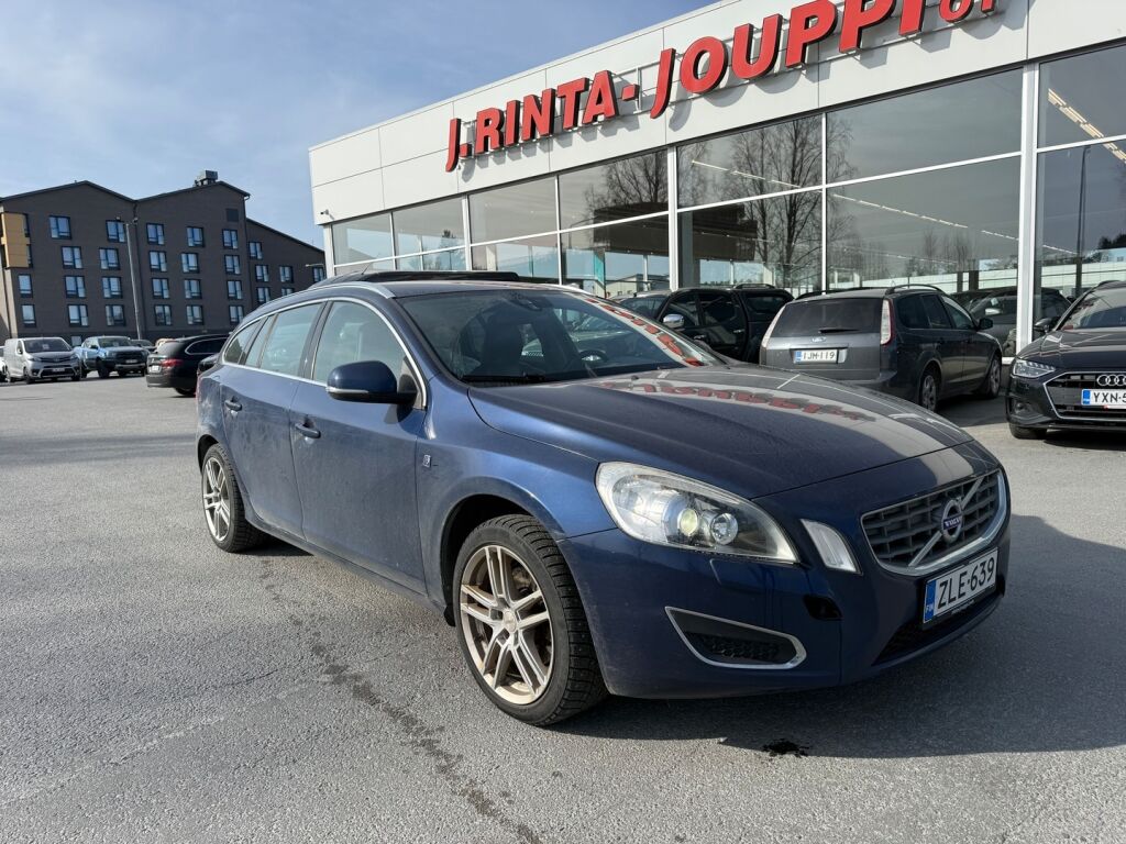 Volvo V60 2012 Sininen