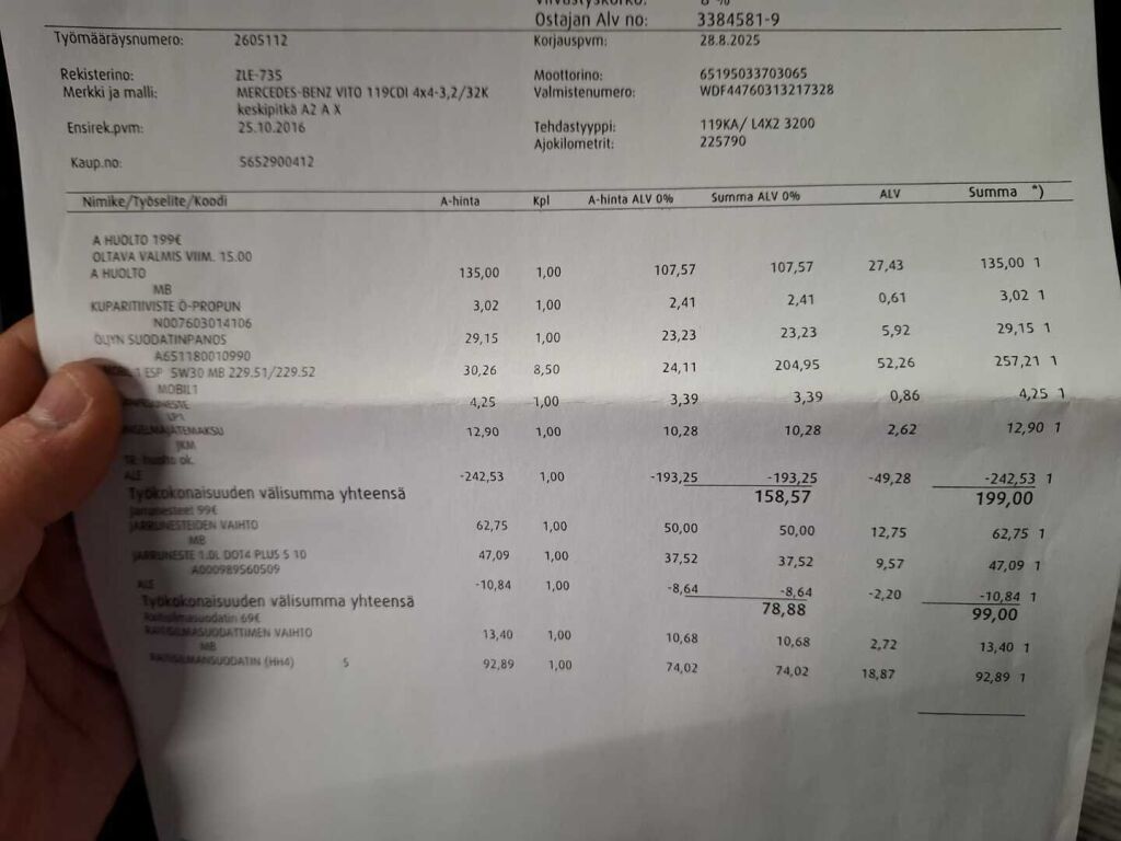 Mercedes-Benz Vito 2017 Ruskea (beige)