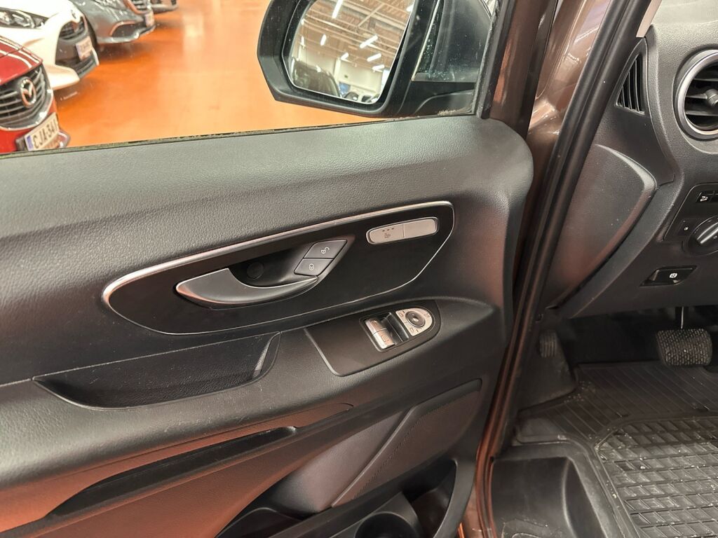 Mercedes-Benz Vito 2017 Ruskea (beige)
