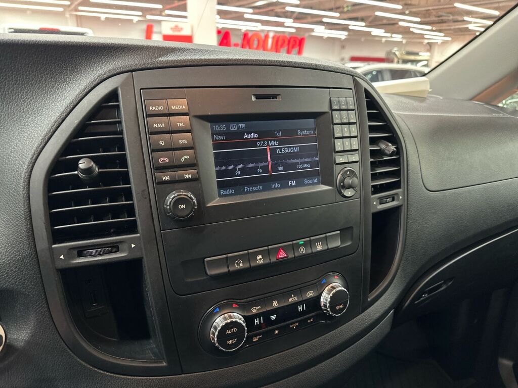 Mercedes-Benz Vito 2017 Ruskea (beige)