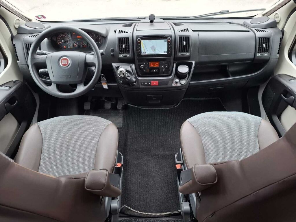 Dethleffs Globe4 T 7151-4 2016 Valkoinen