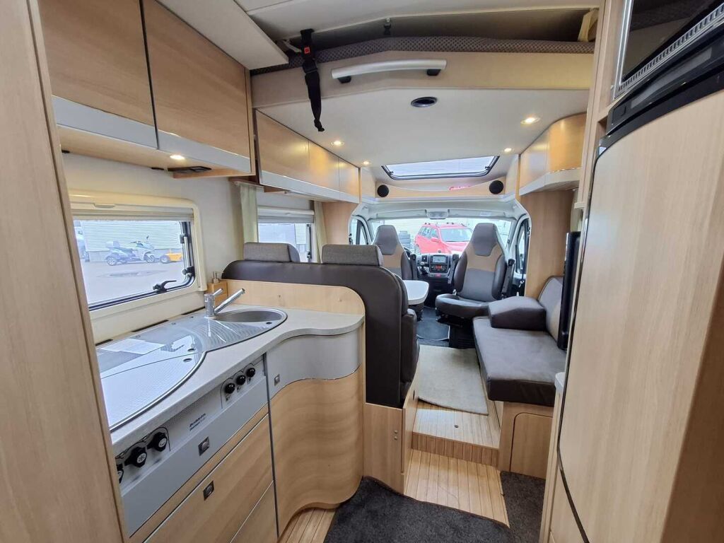 Dethleffs Globe4 T 7151-4 2016 Valkoinen