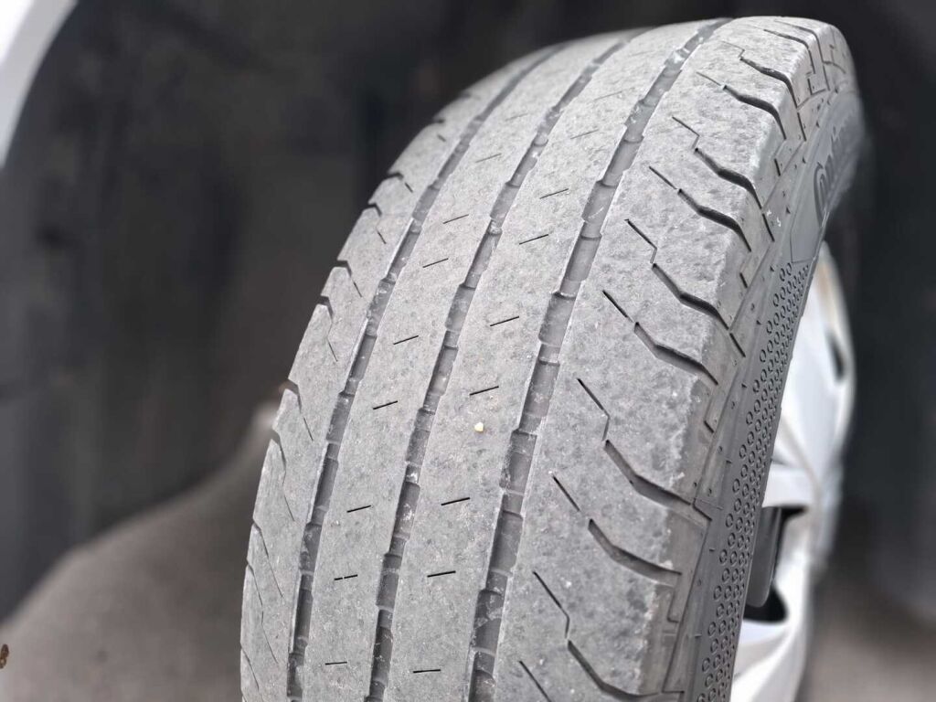 Dethleffs Globe4 T 7151-4 2016 Valkoinen