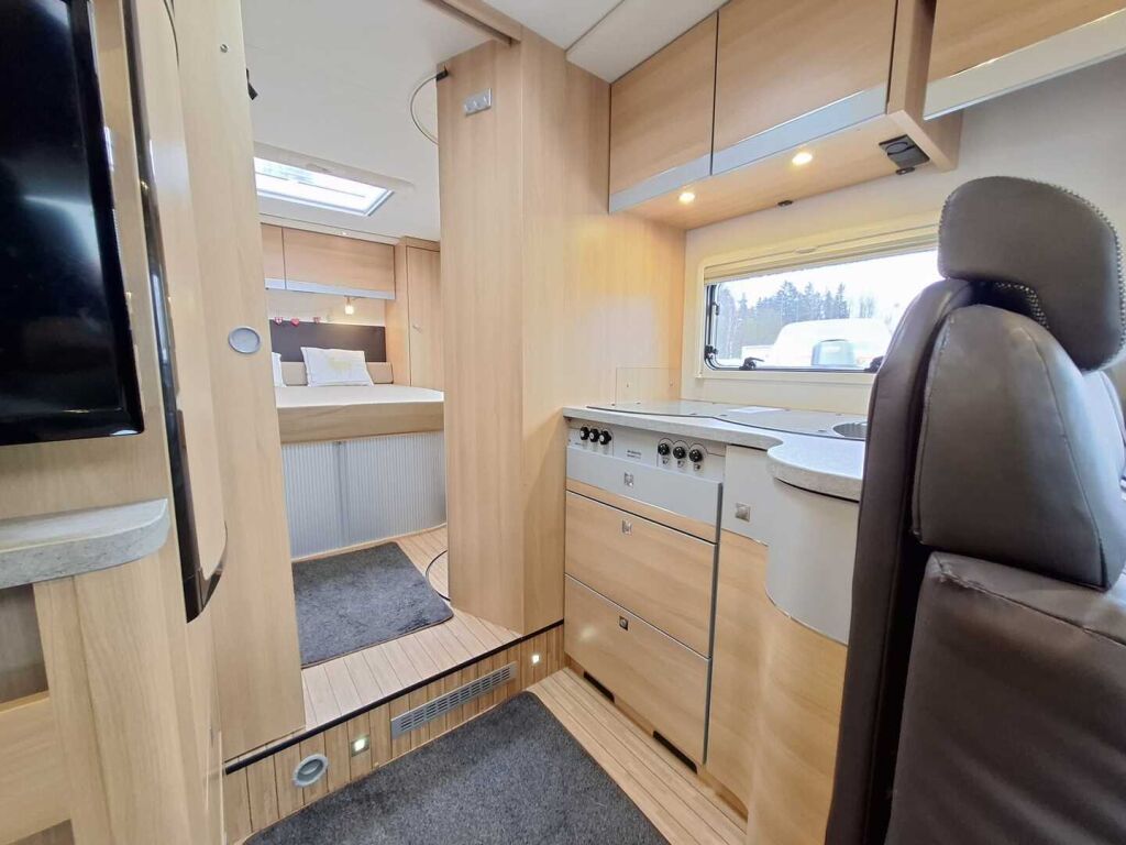 Dethleffs Globe4 T 7151-4 2016 Valkoinen