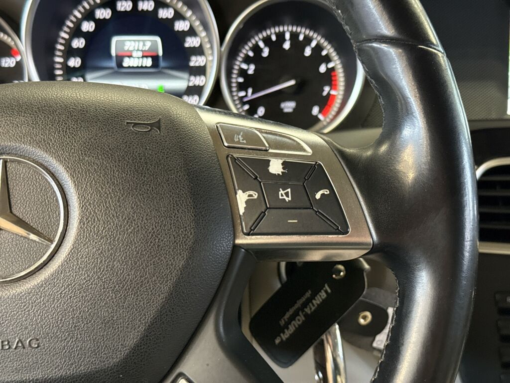 Mercedes-Benz C 2013 Harmaa