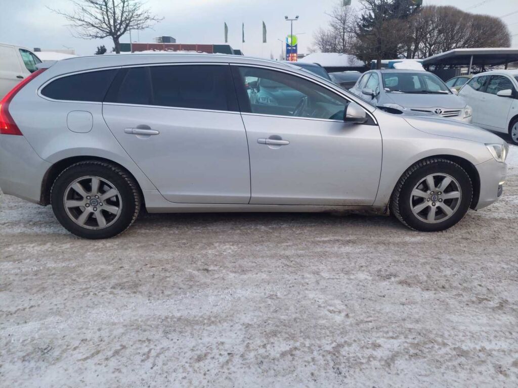 Volvo V60 2016 Harmaa