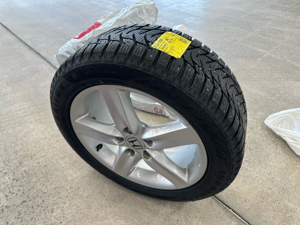 Honda Civic 2009 Punainen