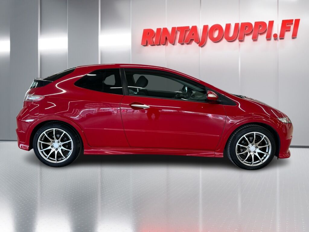 Honda Civic 2009 Punainen