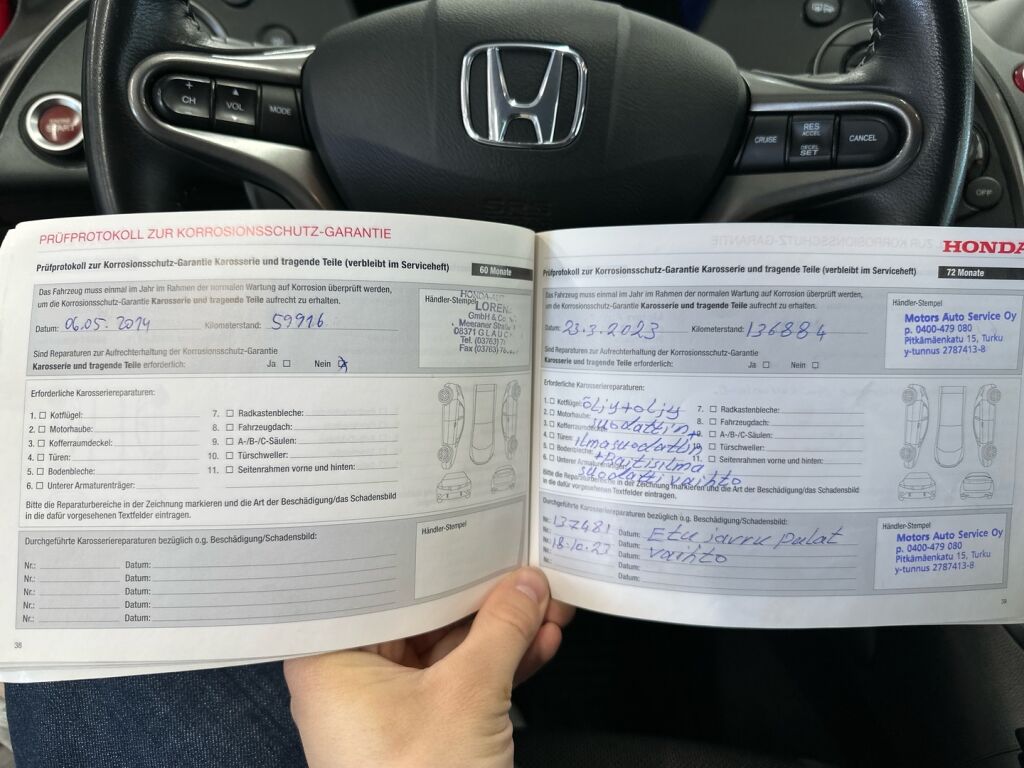 Honda Civic 2009 Punainen