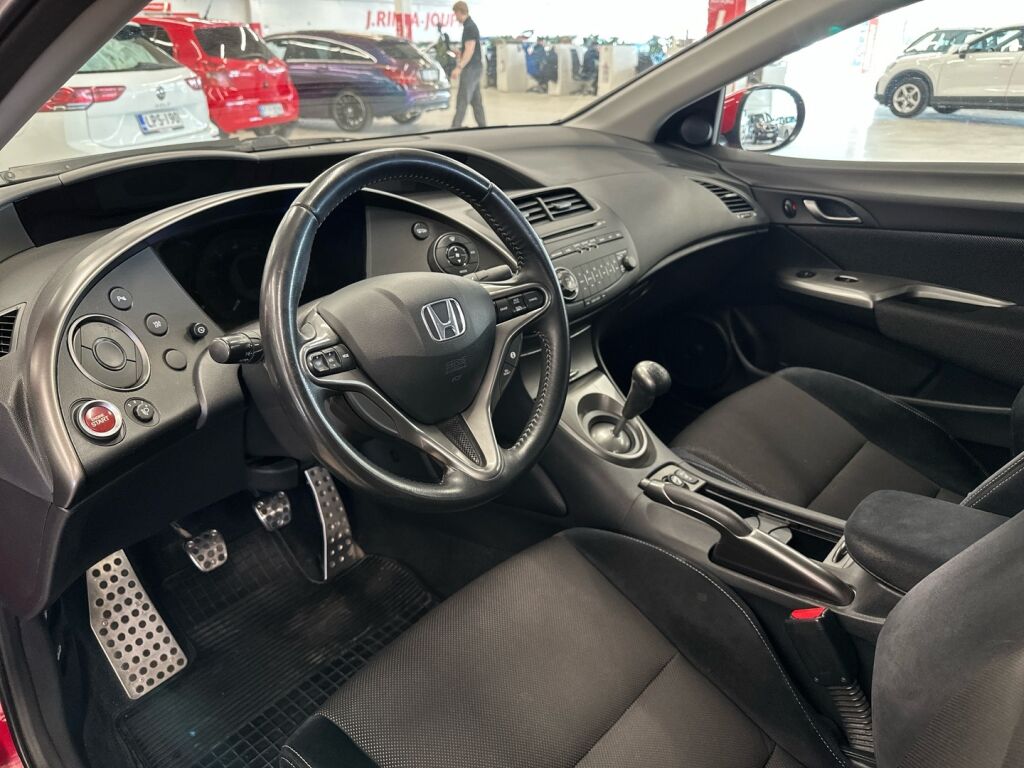 Honda Civic 2009 Punainen