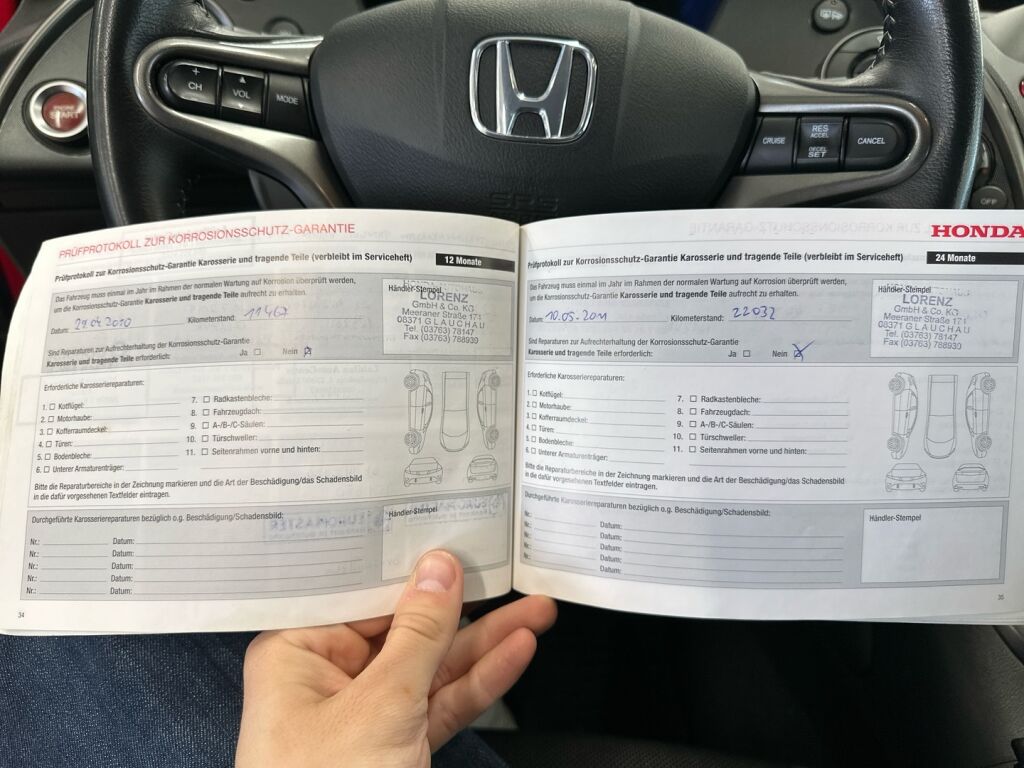Honda Civic 2009 Punainen