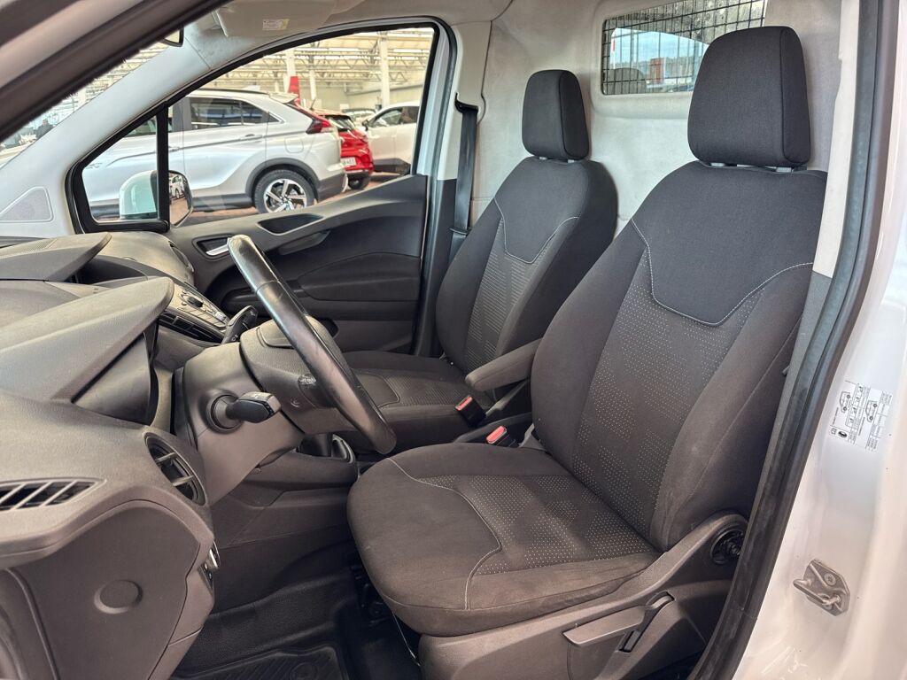 Ford Transit Courier 2017 Valkoinen