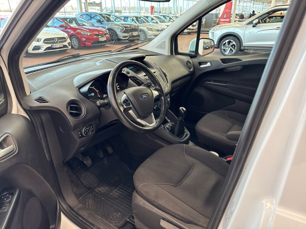 Ford Transit Courier 2017 Valkoinen