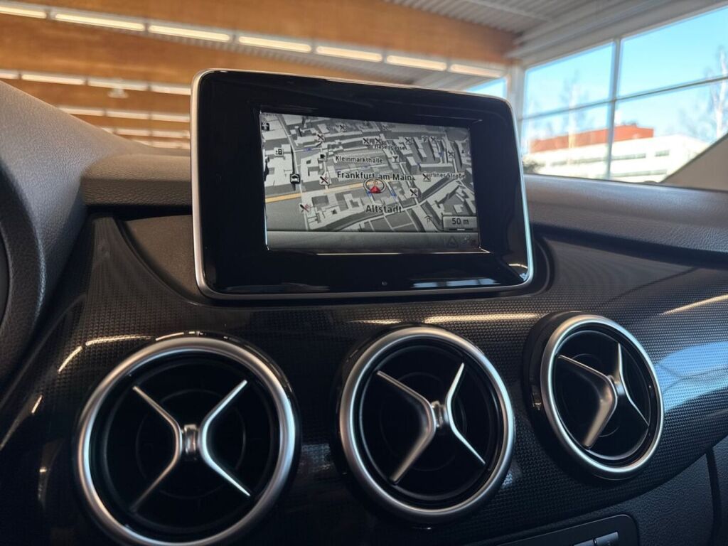 Mercedes-Benz B 2014 Valkoinen