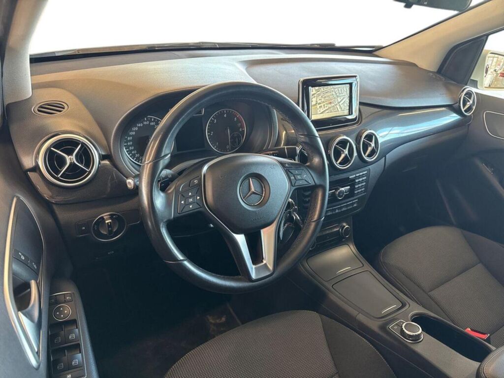 Mercedes-Benz B 2014 Valkoinen