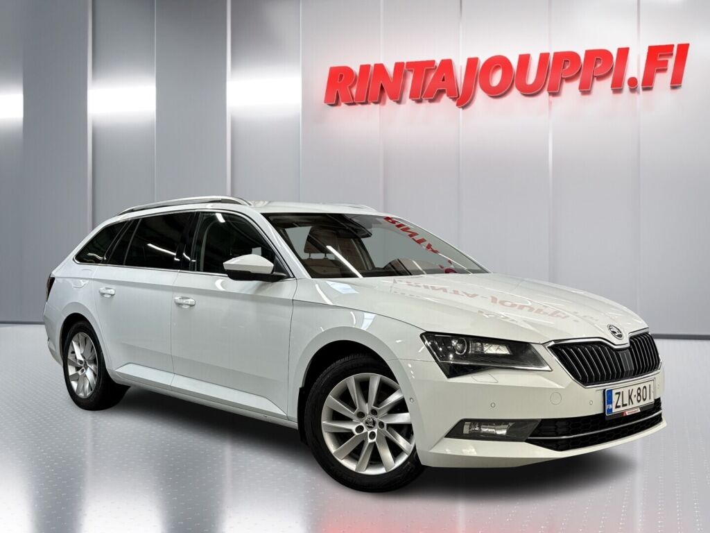 Skoda Superb 2016 Valkoinen