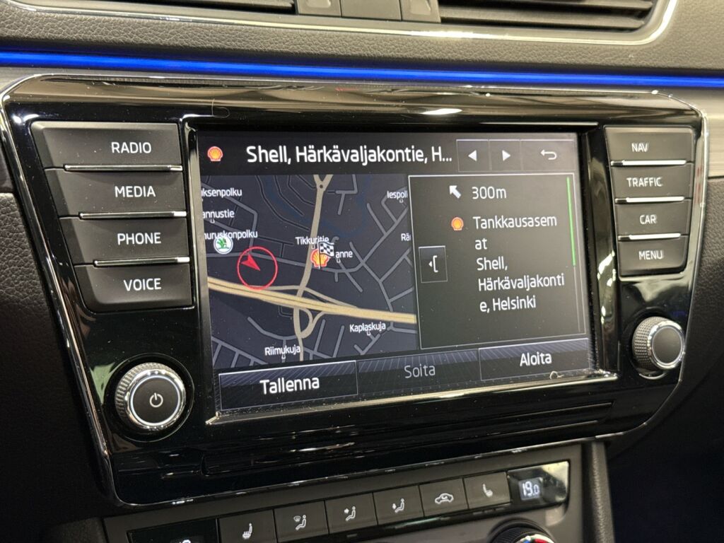 Skoda Superb 2016 Valkoinen