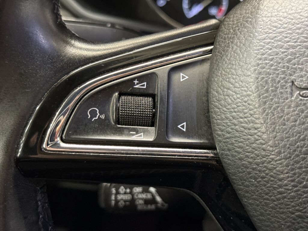 Skoda Superb 2016 Valkoinen