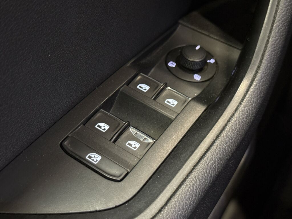 Skoda Superb 2016 Valkoinen