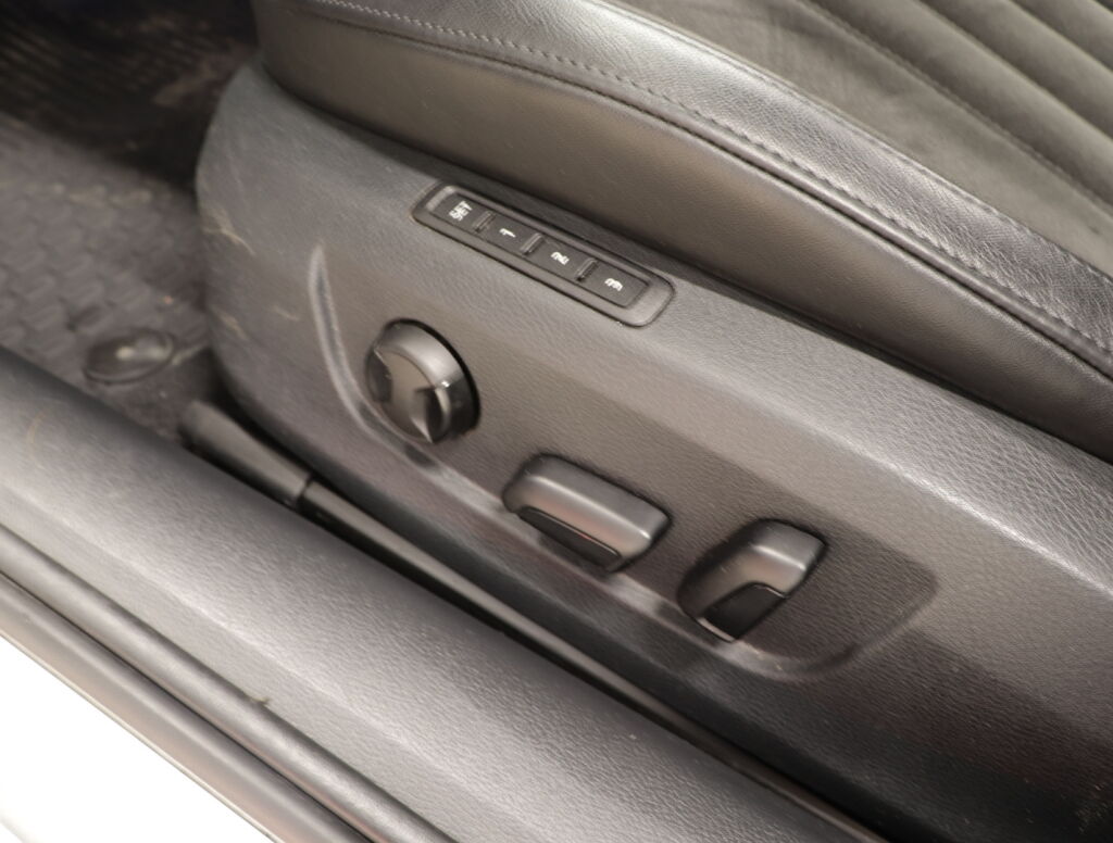 Skoda Superb 2016 Valkoinen