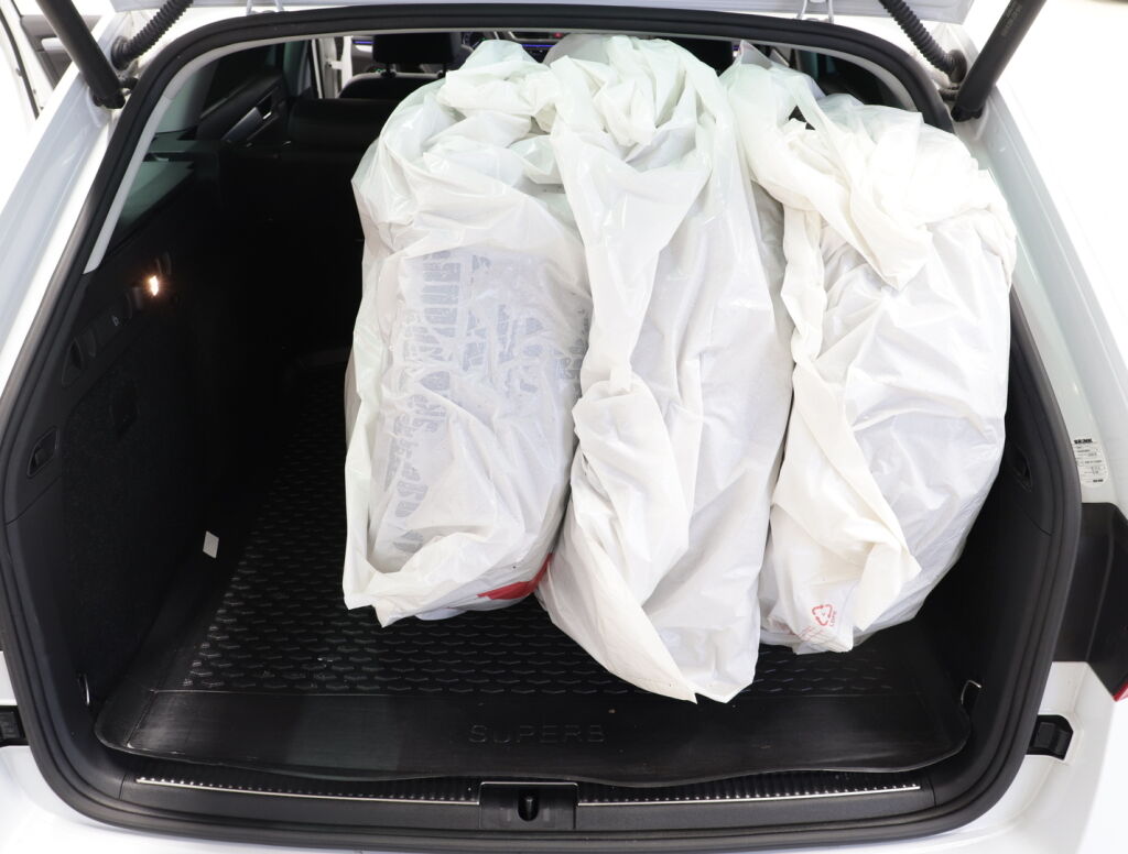 Skoda Superb 2016 Valkoinen