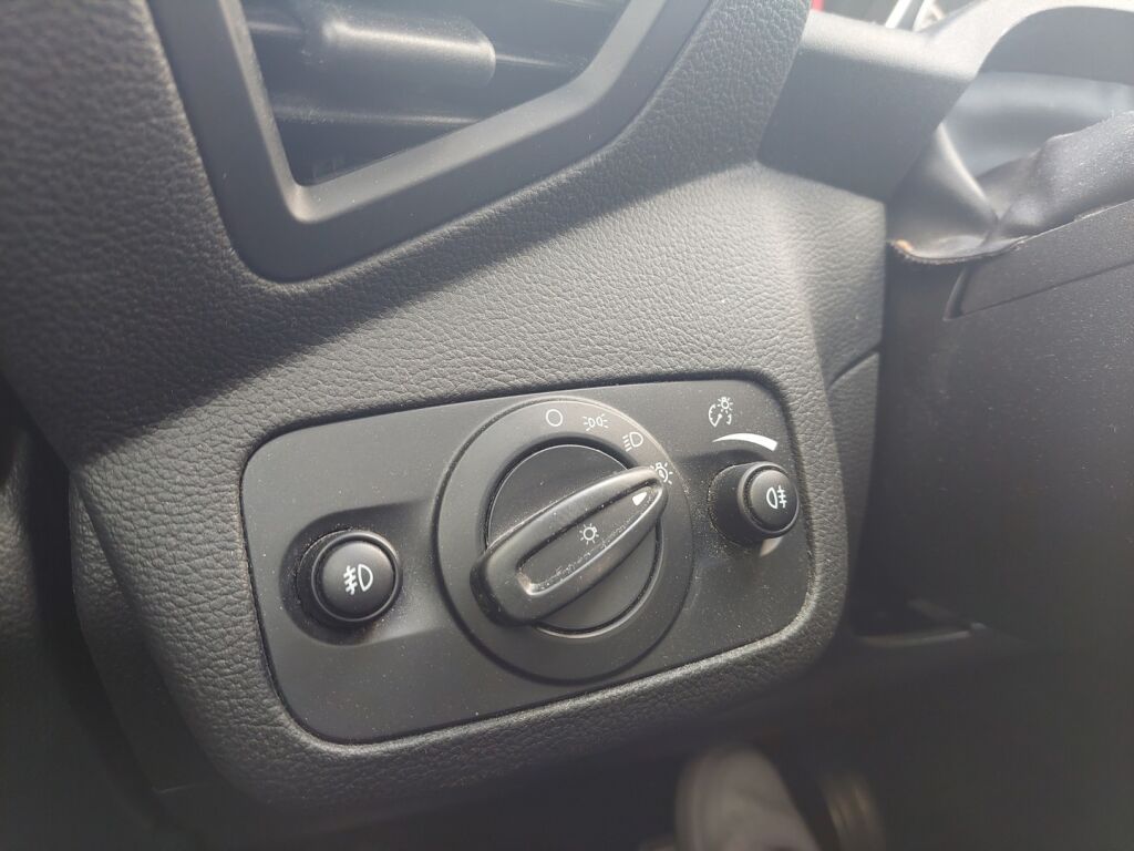 Ford Kuga 2018 Musta