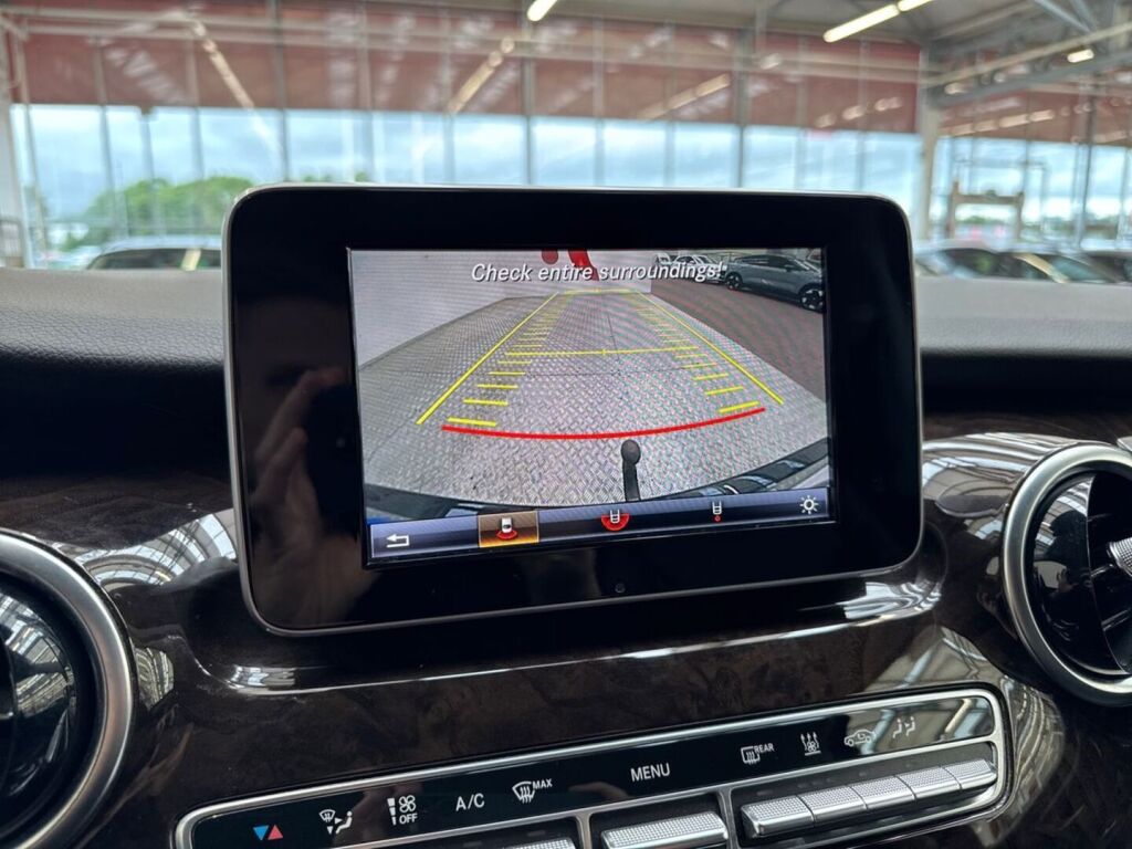 Mercedes-Benz A 2017 Musta