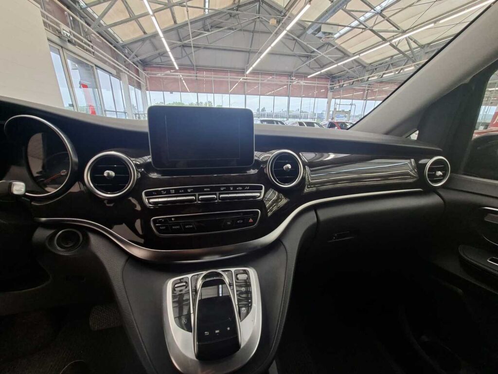 Mercedes-Benz A 2017 Musta