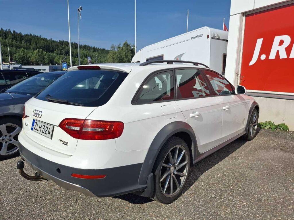 Audi A4 allroad quattro 2012 Valkoinen