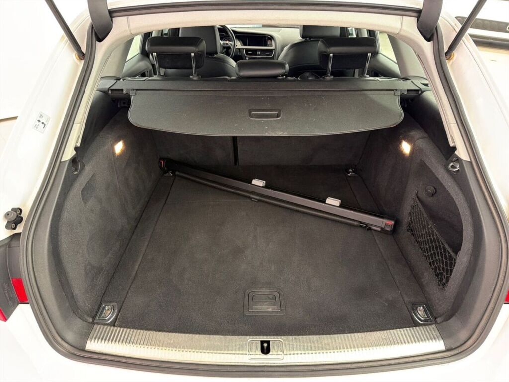Audi A4 allroad quattro 2012 Valkoinen