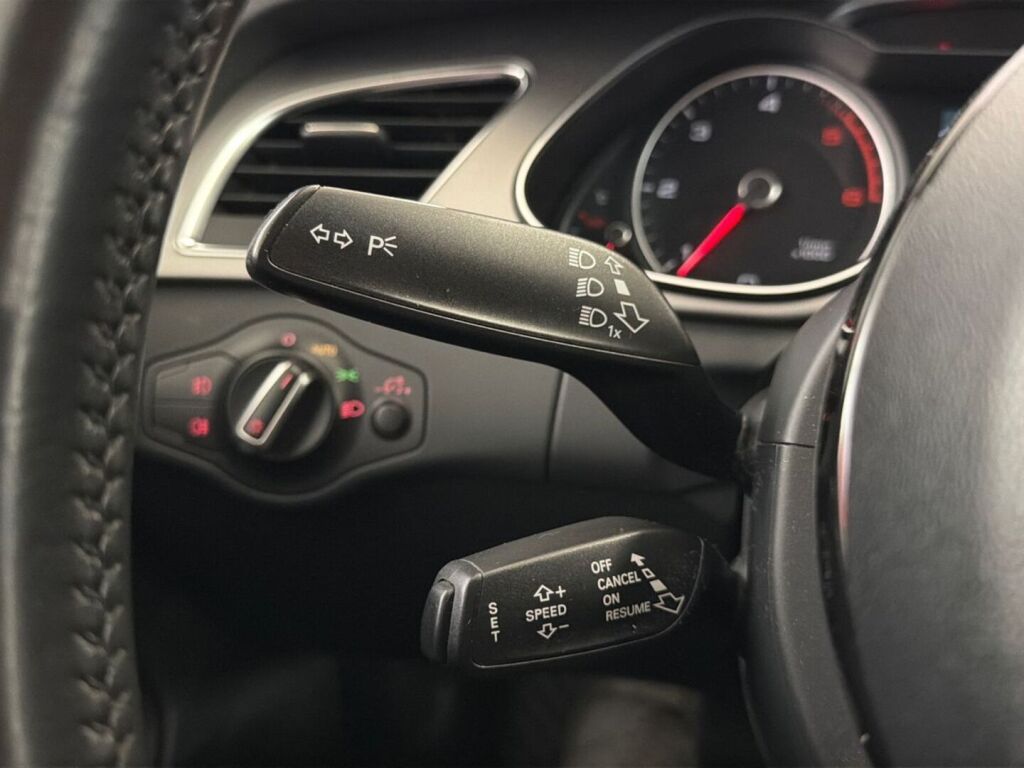 Audi A4 allroad quattro 2012 Valkoinen