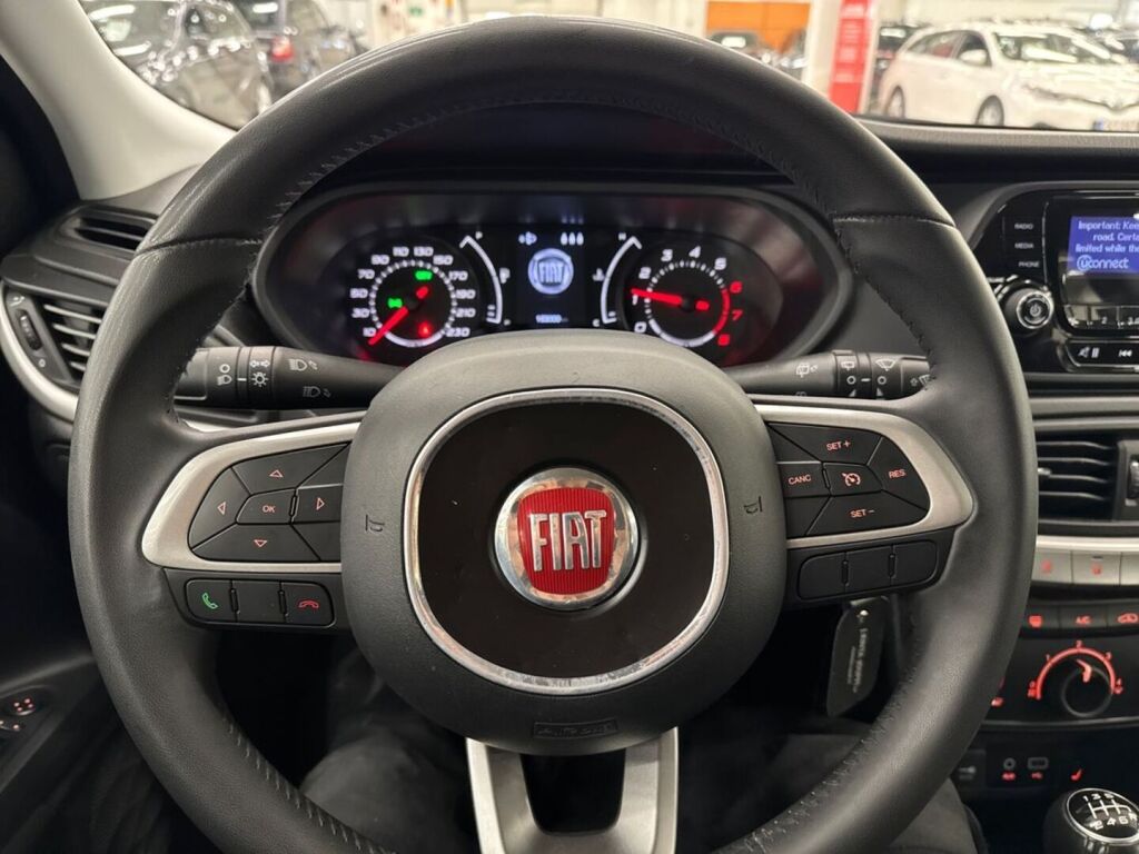 Fiat Tipo 2017 Musta