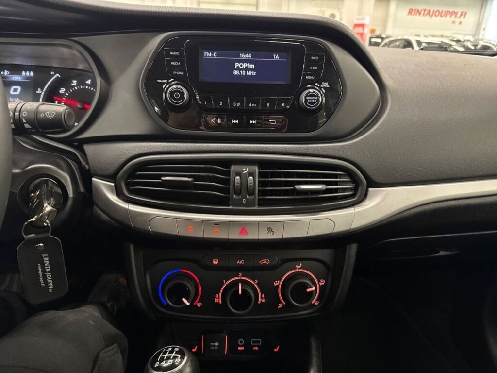 Fiat Tipo 2017 Musta