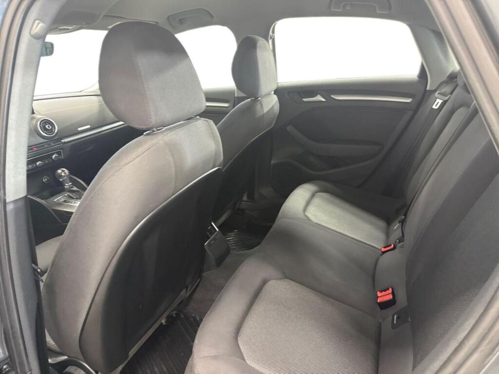 Audi A3 2017 Harmaa