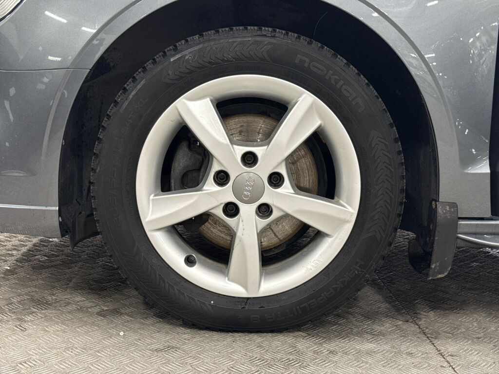 Audi A3 2017 Harmaa