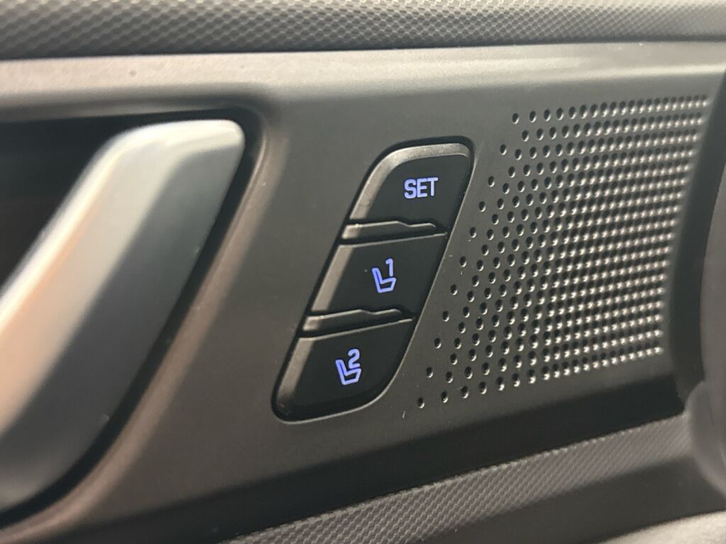 Hyundai IONIQ hybrid 2017 Musta