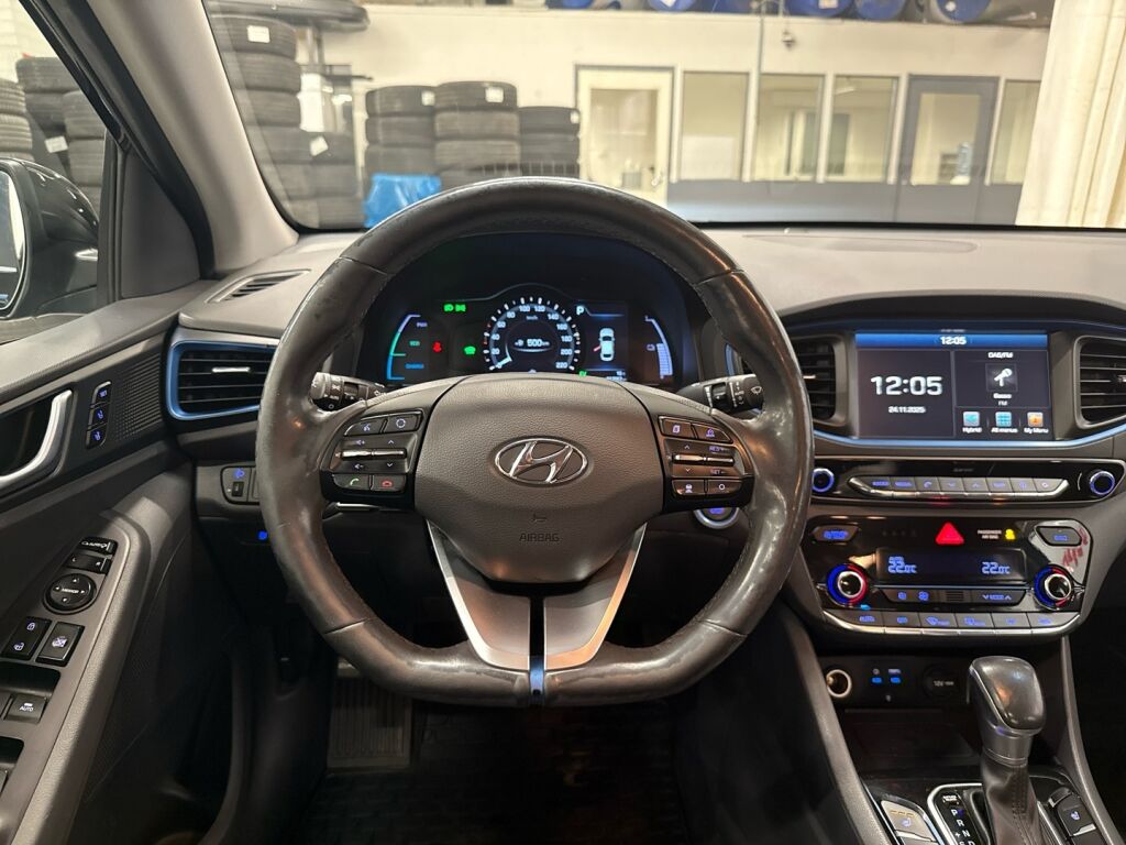 Hyundai IONIQ hybrid 2017 Musta