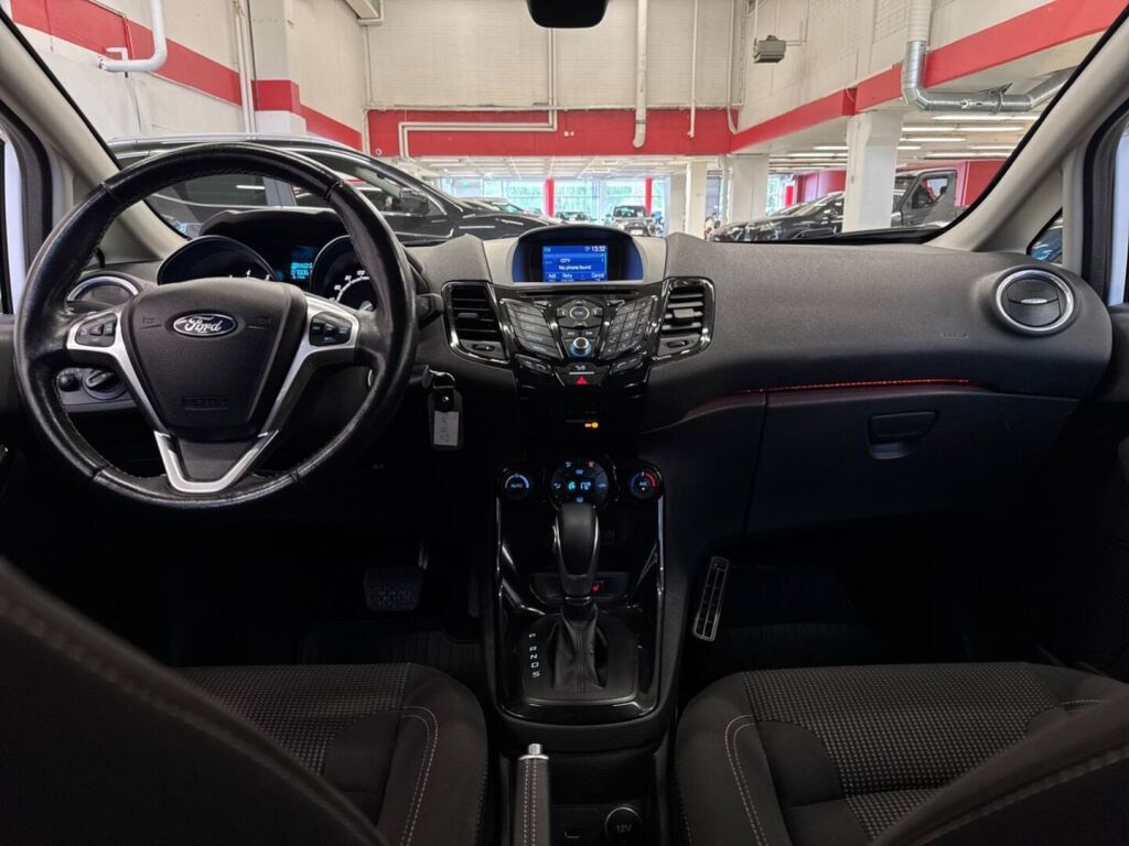 Ford Fiesta 2017 Valkoinen