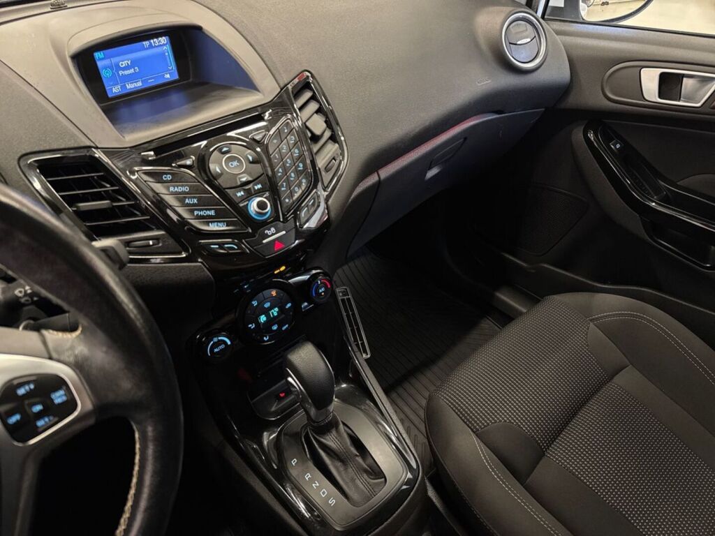 Ford Fiesta 2017 Valkoinen