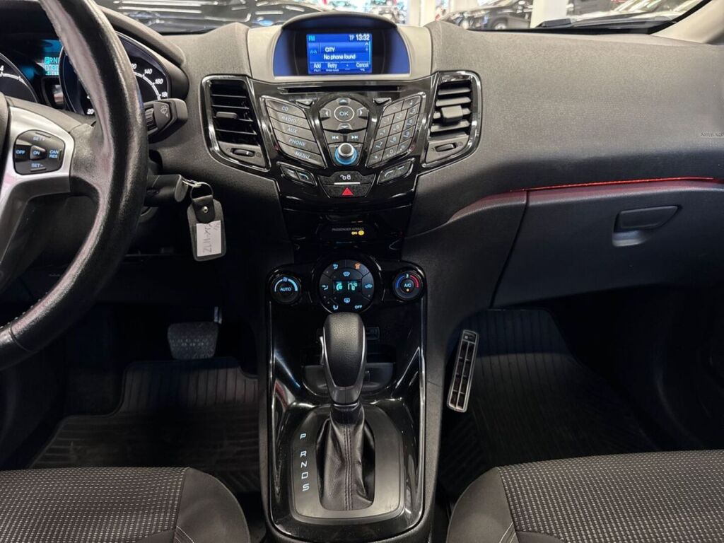 Ford Fiesta 2017 Valkoinen