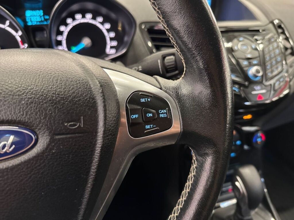 Ford Fiesta 2017 Valkoinen